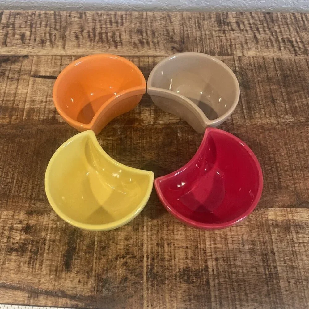 Pier 1 Set of Four Tasting Dishes Sauces Condiments Red Orange Tan Yellow